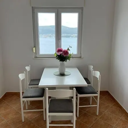 Seazone With The Sea View Apartment Trogir