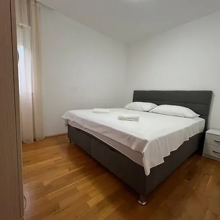 Apartment Seazone With The Sea View Trogir
